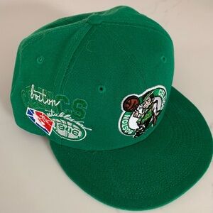 New Era Kelly Green Boston Celtics Back Half 9FIFTY Snapback Adjustable Hat Sign